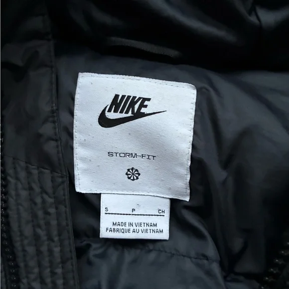 Nike Storm-FIT Black Jacket - Picture 2 of 2